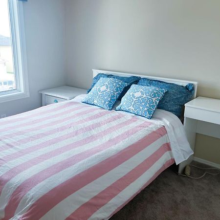 Best Garden House&3 Mins Bus Station Close C-Train&Free Parking YYC Zimmer foto