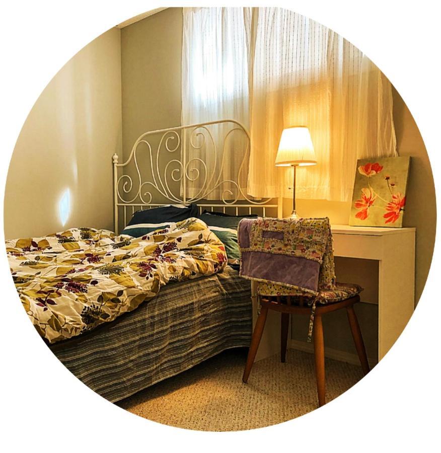 Best Garden House&3 Mins Bus Station Close C-Train&Free Parking YYC Exterior foto